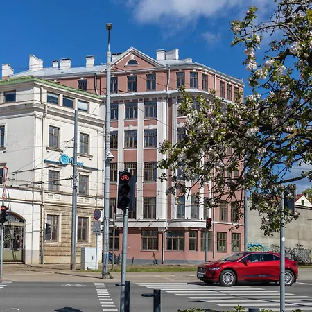 Апартаменты Perfectly Located Old Town